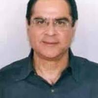 Dr. Vijay Sabharwal